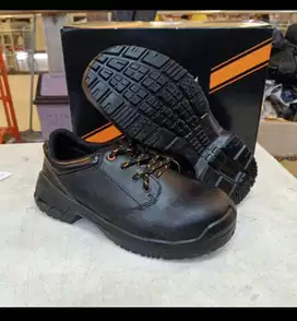 Safety Shoes. Sepatu Safety Kings Baru dengan dus
