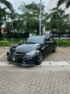 Mercedes Benz E200 AMG COUPE 2015