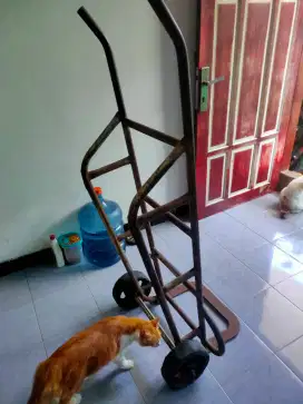 Geledekan barang/Troli angkut