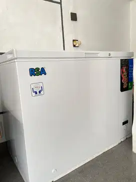 Dijual Freezer RSA CF-310Q/ Freezer Box 310 liter