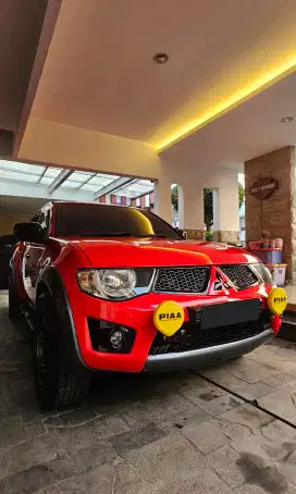 Strada Triton Exceed 2011 Doubelcabin 4WD MT Merah Good Condition