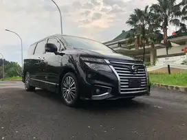 Nissan Elgrand 2.5 HWS 2017