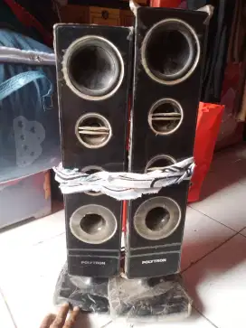 Dijual cepat speaker tower Polytron masih bagus minus kotor debu aja