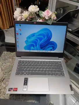 Laptop Lenovo Ideapad Slim 3