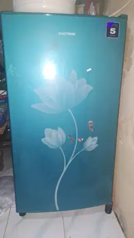 Kulkas Merk Polytron PRB 150G Hijau