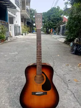 YAMAHA F310 TBS (TOBACCO BROWN SUNBURST)