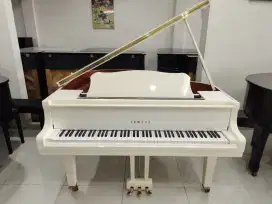 baby grand piano Yamaha gb1k warna putih