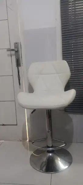 1 KURSI SERBAGUNA MASIH BAGUS