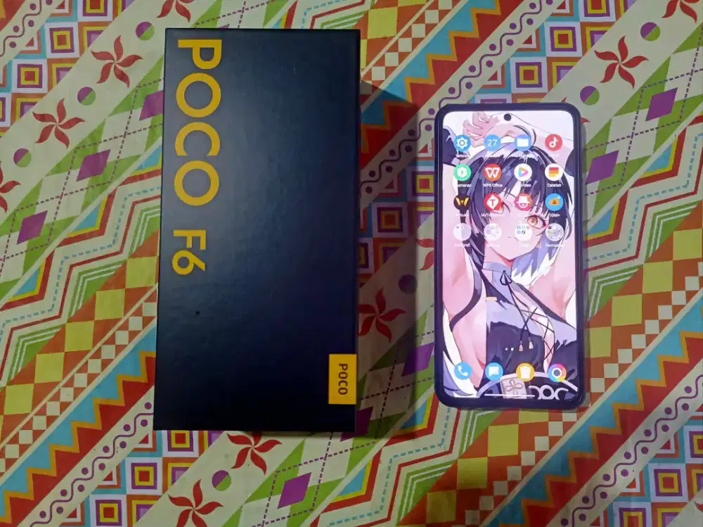 POCO F6 12/512GB