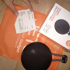 Speaker wireless portable