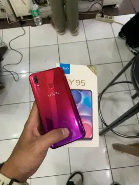 Vivo y95 4/64 mulus