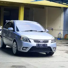 Kia pride 1.4 2011