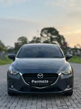 Mazda 2 R Skyactive AT 2015 (Low KM)