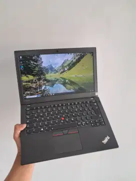 Lenovo ThinkPad X270 | Intel Core i5-6300U | RAM 8GB | SSD 256GB