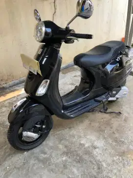 Piagio Vespa IGET Lx 125