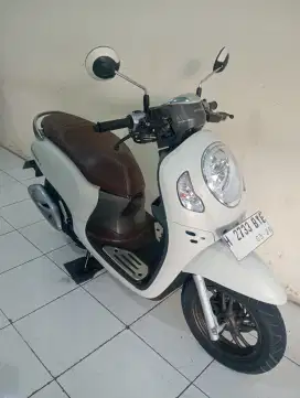 HONDA SCOOPY Prestige 2023
