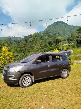 Chevrolet Spin 2013 Bensin