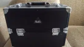 Make-Up Box Hitam