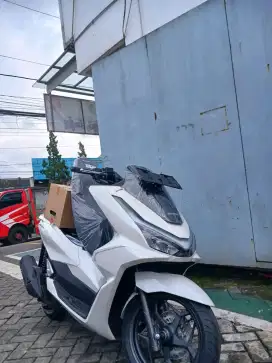 HONDA PCX 160 CBS WHITE