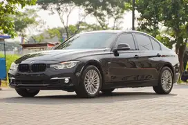 Eksmud! BMW 320i Luxury Facelift LCI 2018 Black 520i c200 x1