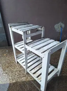 MEJA GALON ATAU KOMPOR
