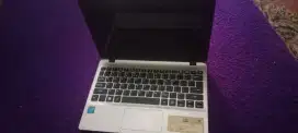Laptop Acer aspire v5 132 matot