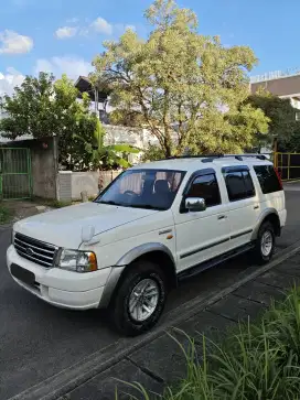 FORD EVEREST 4x4 XLT 2.5 MT DIESEL 2004 SIAP PAKAI
