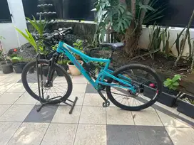 Sepeda  MTB Thrill Qust
