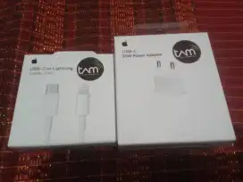 Adaptor Original Tam Iphone 20watt+Kabel Data Tipe C To Lighting