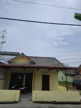 Disewakan/Dijual Rumah di Komplek Griya Sapta Marga
