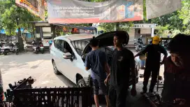 Toko & Bengkel mobil di kalideres
