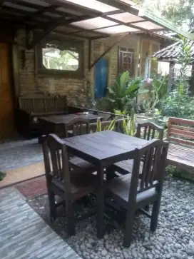 Dijual satu set meja tamu plus kursi