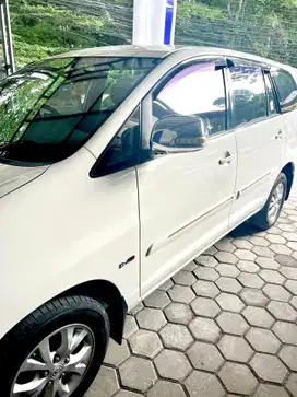 Toyota Kijang Innova 2010 Diesel