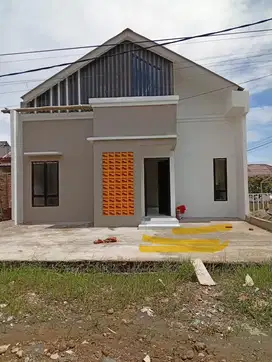 RUMAH READY UK 8X15 JOHOR UJUNg