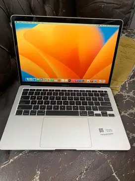 Macbook Air 2020 i3 8/128