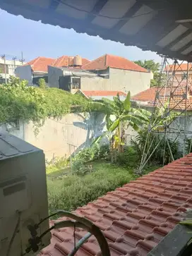 HOUSE FOR SALE Bisa untuk usaha di Raya Dharmahusada