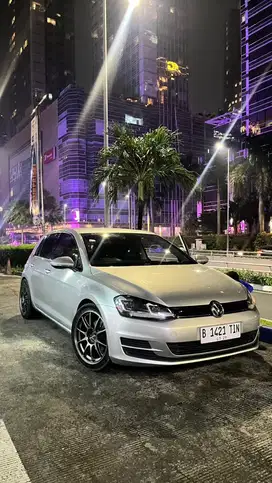 Volkswagen Golf 2014 Bensin
