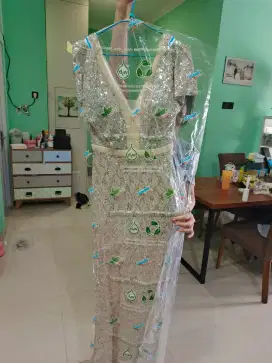 7 Dress nikahan Sequin dress White Gold bekas sekali pakai