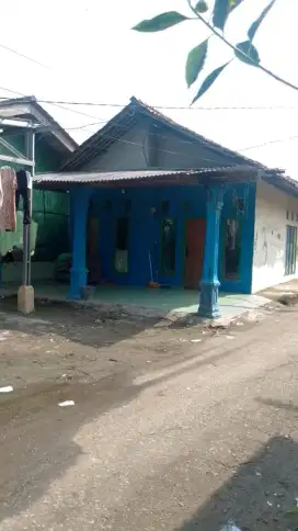 DI JUAL TANAH BESERTA RUMAH