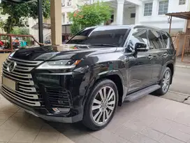 LEXUS LX600 VIP 4 seat Langka