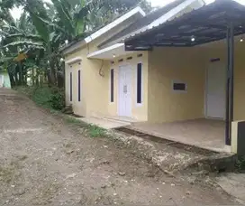 Dijual rumah murah strategis pinggir jalan desa