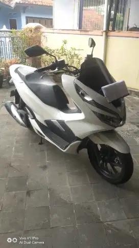 Di jual HONDA PCX tahun 2018