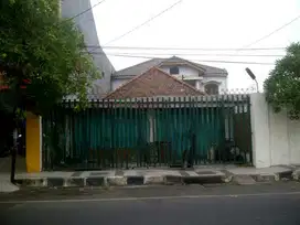 Cokroaminoto Mojokerto disewakan cocok untuk supermarket dan usaha