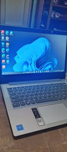 Laptop Lenovo ediapad slim 3 celeron n4020