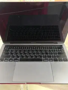 MACBOOK PRO 2019 Touchbar i5 second/bekas mulus(masih bisa nego tipis)