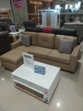 Sofa sudut stoknya terbatas