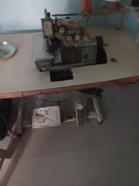 Mesin obras 4 benang yamato