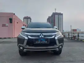 Mitsubishi Pajera Sport 2.4 Dakar 4X2  Ultimate Solar AT