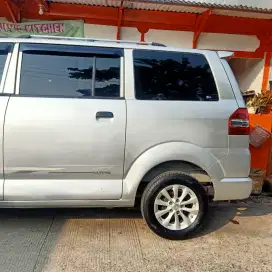 Di jual mobil suzuki apv ge 2010