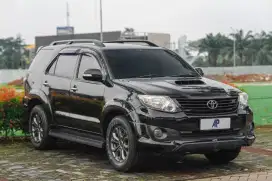 Toyota Fortuner VNT TRD AT 2015 Pajak panjang